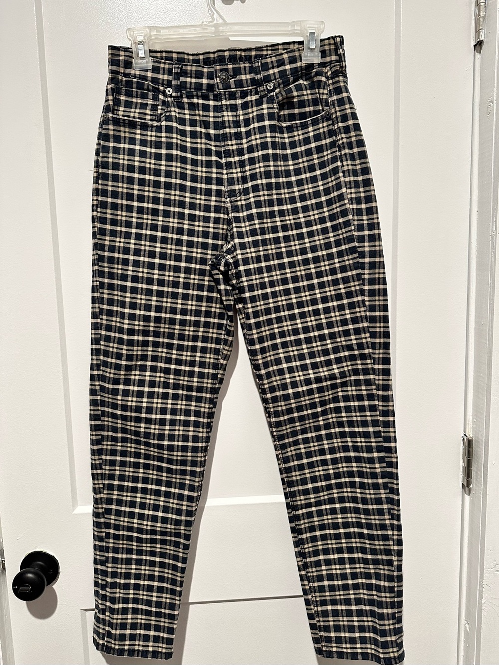 American Eagle women’s Plaid Chinos in Navy and Tan. Size 10 long.